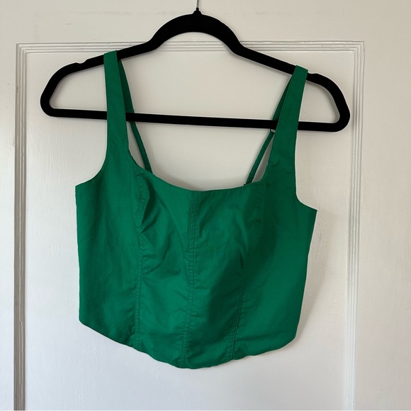 Abercrombie & Fitch Tops - Abercrombie & Fitch Vibrant Green Crop Top